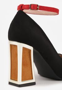 Born2be - Czarne Czółenka na Obcasie z Metaliczną Wstawką i Paskiem Wokół Kostki Linnolira. Okazja: na co dzień. Zapięcie: pasek. Kolor: czarny. Materiał: satyna. Wzór: paski. Obcas: na obcasie. Styl: casual, elegancki, wizytowy. Wysokość obcasa: średni #3