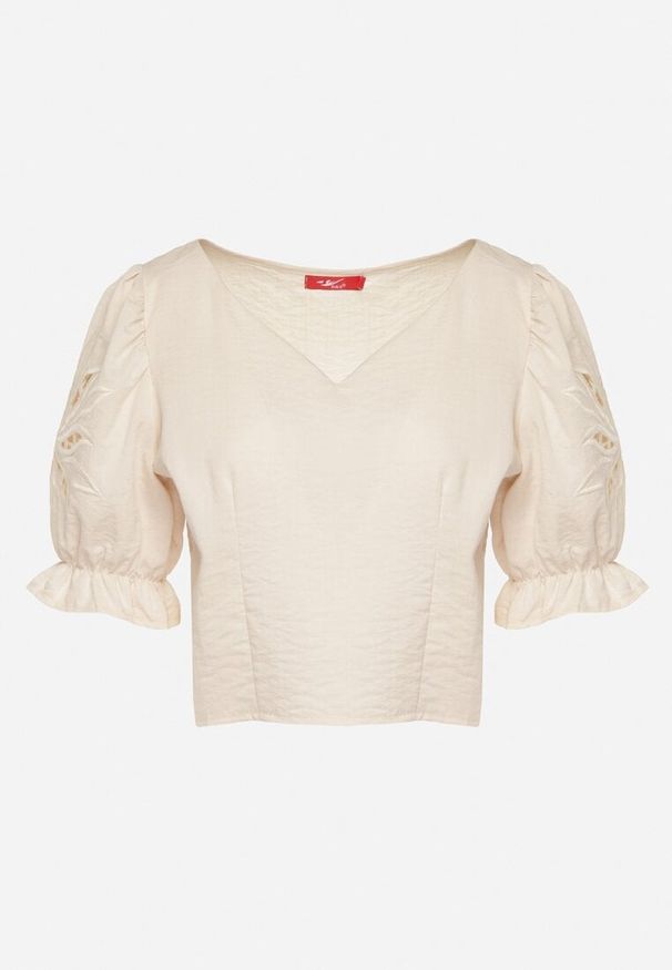 Born2be - Jasnobeżowa Bluzka z Wiskozą Ozdobiona Marszczeniami i Wiązaniem Nestaria. Okazja: na co dzień, na spotkanie biznesowe. Typ kołnierza: dekolt w kształcie V. Kolor: beżowy. Materiał: wiskoza. Długość rękawa: krótki rękaw. Długość: krótkie. Wzór: aplikacja. Styl: casual, biznesowy, elegancki