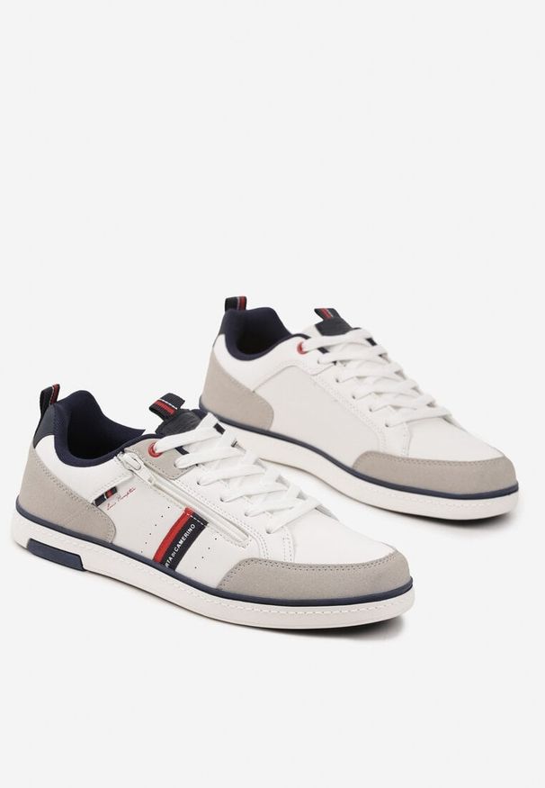 Born2be - Białe Buty Sportowe BADOXX z Ozdobnym Suwakiem Tirtia. Okazja: na co dzień. Nosek buta: okrągły. Kolor: biały. Materiał: jeans. Obcas: na obcasie. Wysokość obcasa: niski