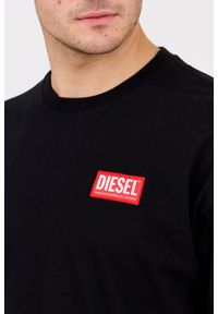 Diesel - DIESEL Czarny longsleeve męski T-BOXT-LS-LAB z naszywką. Okazja: na co dzień. Kolor: czarny. Materiał: bawełna, elastan. Długość rękawa: długi rękaw. Wzór: aplikacja. Styl: wakacyjny #4