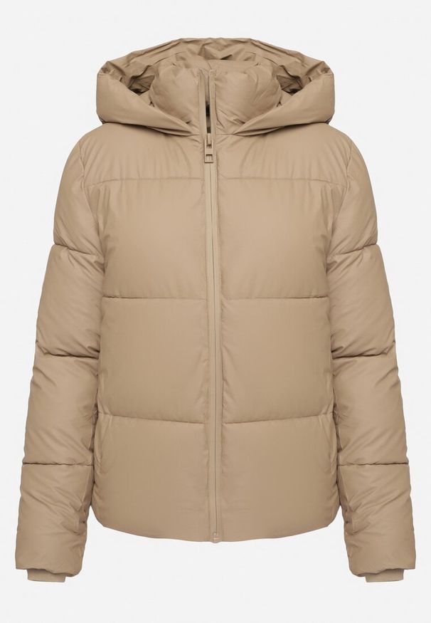 Born2be - Brązowa Pikowana Kurtka o Prostym Kroju z Kapturem i Kieszeniami Leolea. Okazja: na spacer, na co dzień. Typ kołnierza: kaptur. Kolor: beżowy, brązowy. Materiał: jeans. Sezon: zima. Styl: casual