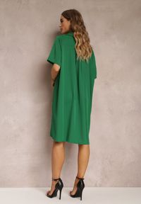 Renee - Zielona Zwiewna Sukienka Rozkloszowana z Kołnierzykiem i Zakładkami Pedrisa. Kolor: zielony. Wzór: aplikacja. Typ sukienki: rozkloszowane #4