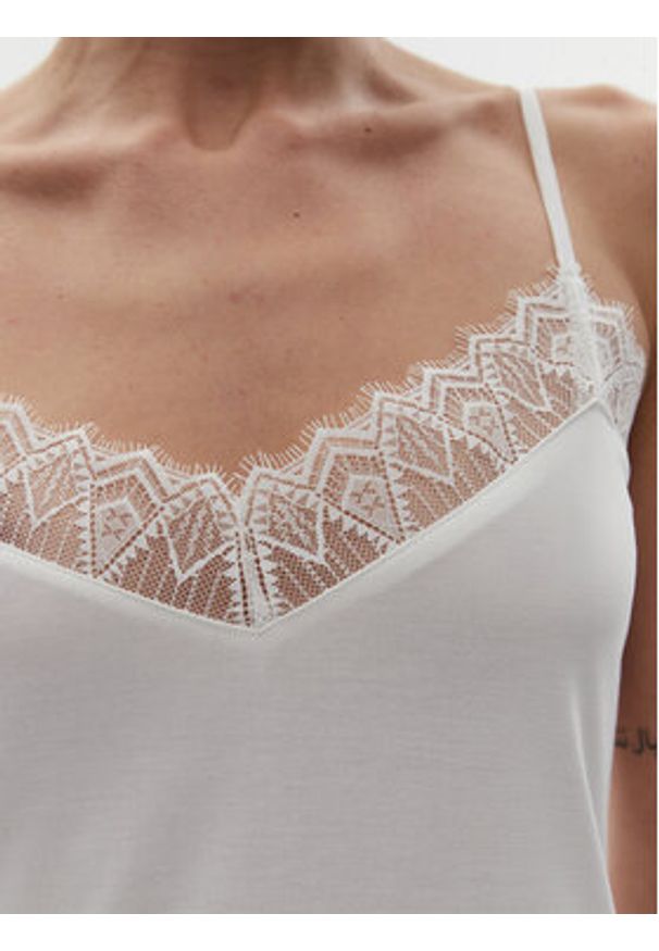 Morgan Top M2BETINA Écru Regular Fit. Materiał: syntetyk