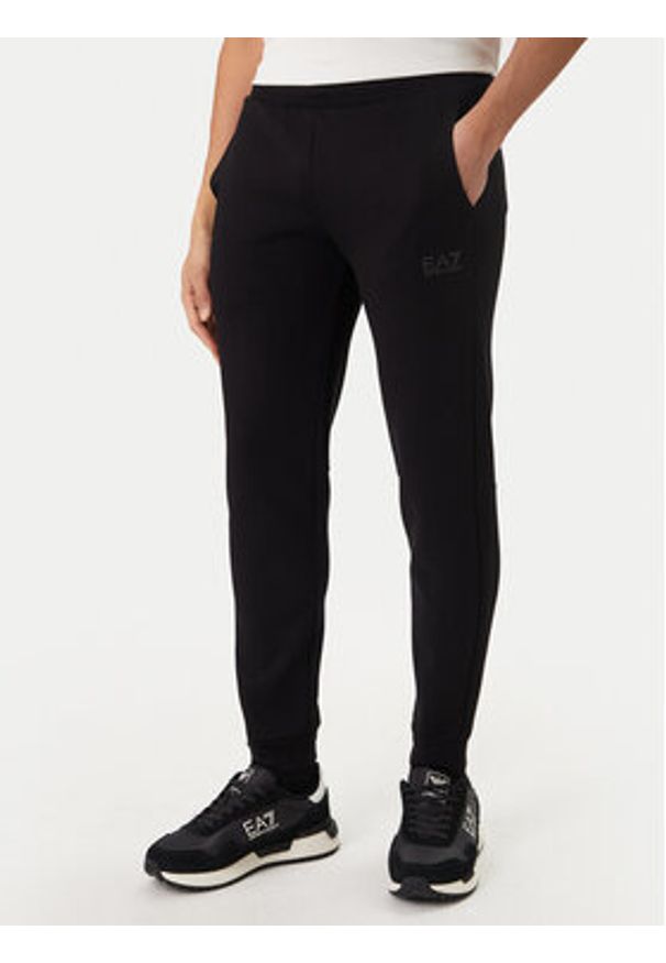 EA7 Emporio Armani Dres 7M001602 AF20845 M0233 Beżowy Regular Fit. Kolor: beżowy. Materiał: syntetyk