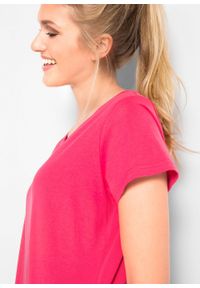 Shirt z okrągłym dekoltem (5 szt.), krótki rękaw bonprix różowy hibiskus + jasnoszary melanż + biały + czarny + ciemnoniebieski. Kolor: różowy. Materiał: jersey. Długość rękawa: krótki rękaw. Długość: krótkie. Wzór: melanż #2