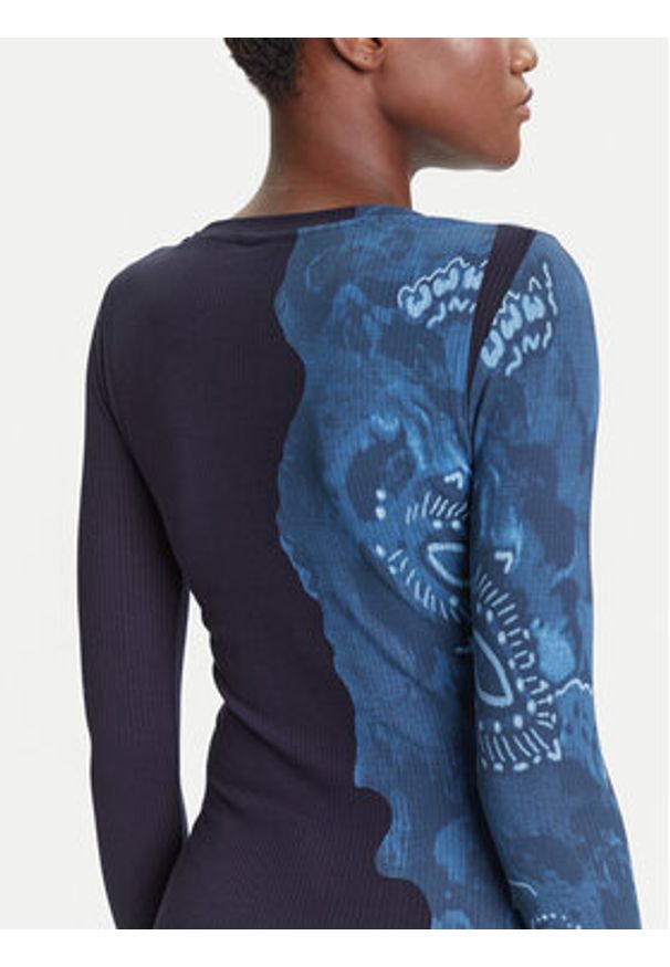 Desigual Sukienka codzienna Limbani 25WWVK31 Granatowy Slim Fit. Okazja: na co dzień. Kolor: niebieski. Materiał: wiskoza. Typ sukienki: proste. Styl: casual