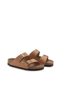Klapki damskie Birkenstock Arizona. Zapięcie: bez zapięcia. Kolor: brązowy. Materiał: skóra. Szerokość cholewki: normalna. Sport: turystyka piesza