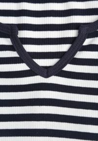 Born2be - Niebieska Rozkloszowana Sukienka z Bawełny Imitująca Bluzkę w Paski i Spódnicę Chathusa. Okazja: na co dzień. Kolor: niebieski. Materiał: bawełna. Wzór: paski. Sezon: lato. Typ sukienki: rozkloszowane, proste. Styl: casual, klasyczny #4