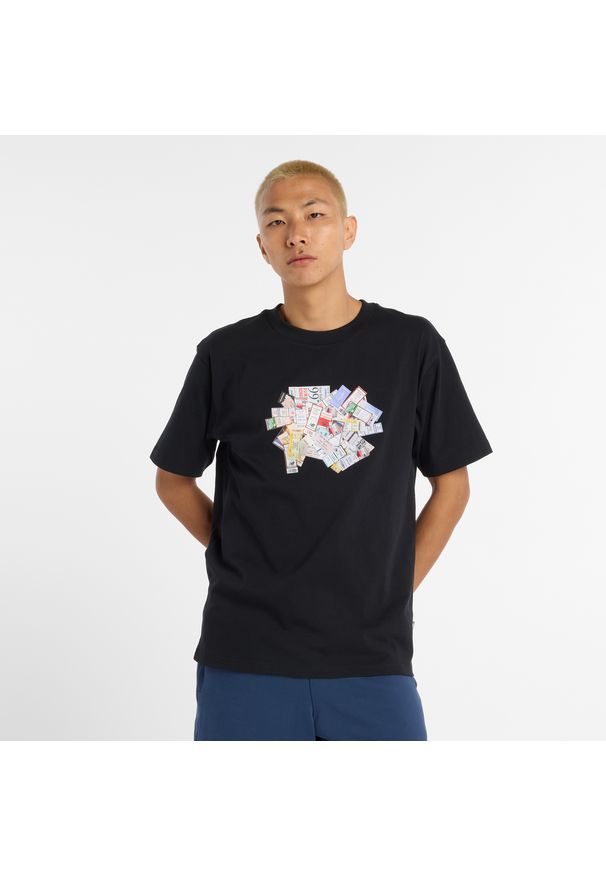 Koszulka męska New Balance MT53905BK – czarna. Kolor: czarny. Materiał: bawełna, dresówka. Wzór: aplikacja