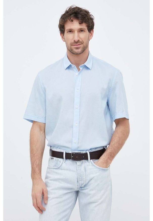 Liu Jo koszula z domieszką lnu kolor niebieski regular z kołnierzykiem klasycznym. Typ kołnierza: kołnierzyk klasyczny. Kolor: niebieski. Materiał: len. Styl: klasyczny