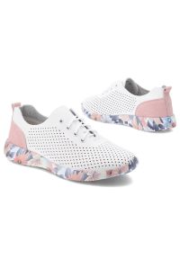 Półbuty damskie Artiker, skóra naturalna perforowana cholewka sznurowany fason lekka elastyczna podeszwa z kwiatowym motywem, białe, 58C0587. Okazja: na co dzień, na spacer. Zapięcie: sznurówki. Kolor: biały. Materiał: skóra. Szerokość cholewki: normalna. Wzór: kwiaty. Sport: turystyka piesza #6
