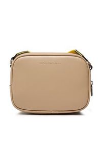 Calvin Klein Jeans Torebka Sleek Camera Bag 18 Solid K60K610321 Brązowy. Kolor: brązowy. Materiał: skórzane