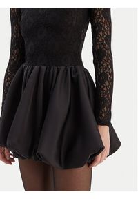 BARDOT - Bardot Sukienka koktajlowa Yana 60191DB Czarny Slim Fit. Kolor: czarny. Materiał: syntetyk. Styl: wizytowy #3