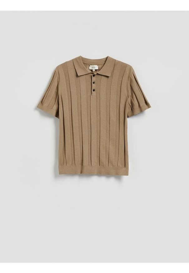 Reserved - Koszulka polo z lnem - oliwkowy. Typ kołnierza: polo. Kolor: oliwkowy. Materiał: len