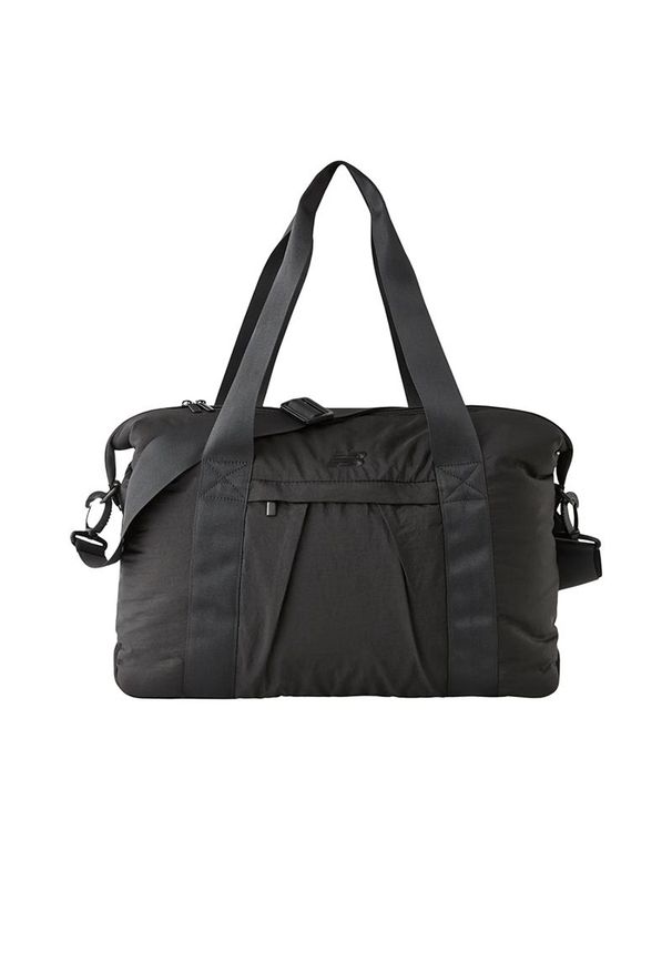 Torba sportowa New Balance LAB31006BK - czarna. Kolor: czarny. Materiał: nylon. Sport: fitness