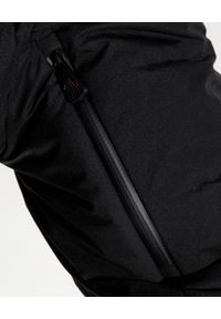 MONCLER - Czarna kurtka Montmiral. Kolor: czarny. Materiał: puch, nylon, materiał #7