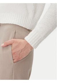DKNY Sweter DJ4R0424 Écru Regular Fit. Materiał: bawełna