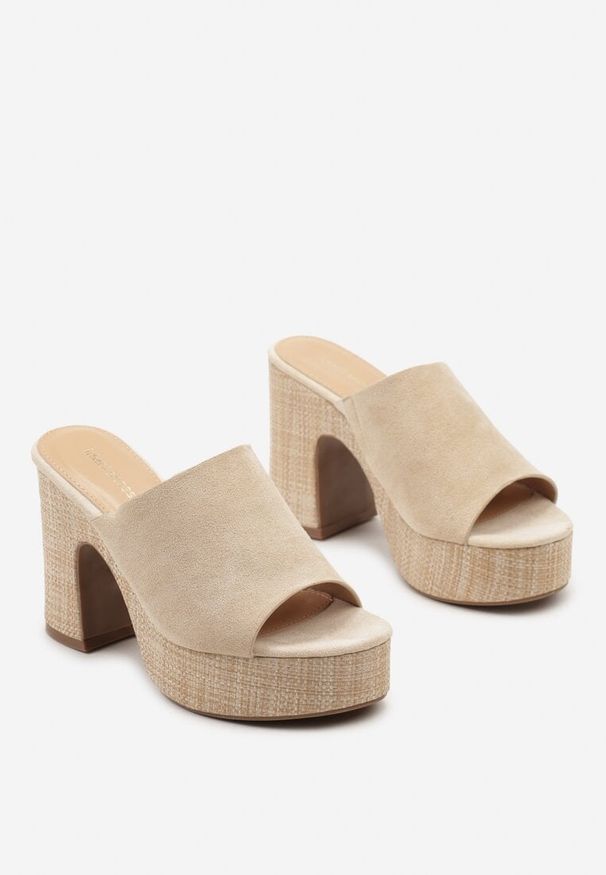 Renee - Beżowe Klapki z Wyściółką z Ekoskóry na Słupkowym Obcasie i Platformie Timanre. Kolor: beżowy. Sezon: lato. Obcas: na obcasie. Styl: elegancki. Wysokość obcasa: średni