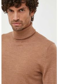 Calvin Klein sweter wełniany męski kolor brązowy lekki z golferm. Typ kołnierza: golf. Kolor: brązowy. Materiał: wełna #4