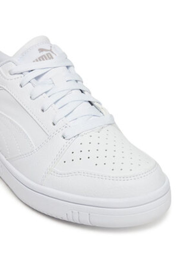 Puma Sneakersy Rebound V6 Lo Jr 393833 03 Biały. Kolor: biały. Materiał: skóra
