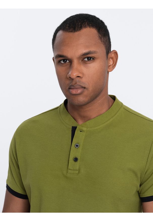 Ombre Clothing - Męska koszulka polo bez kołnierzyka - oliwkowa V6 - Rozmiar: XL. Typ kołnierza: polo, bez kołnierzyka. Kolor: oliwkowy. Materiał: bawełna. Długość: długie
