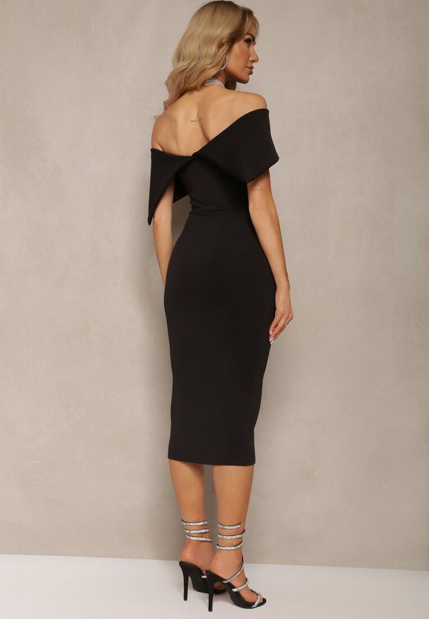 Renee - Czarna Elegancka Sukienka Koktajlowa Hiszpanka o Dopasowanym Kroju Nuelia. Typ kołnierza: dekolt hiszpanka. Kolor: czarny. Materiał: dzianina. Sezon: lato. Styl: wizytowy, elegancki