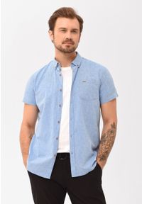 Volcano - Koszula z lnem, Regular Fit, C-LIN. Typ kołnierza: button down. Kolor: niebieski. Materiał: len. Długość rękawa: krótki rękaw. Długość: krótkie