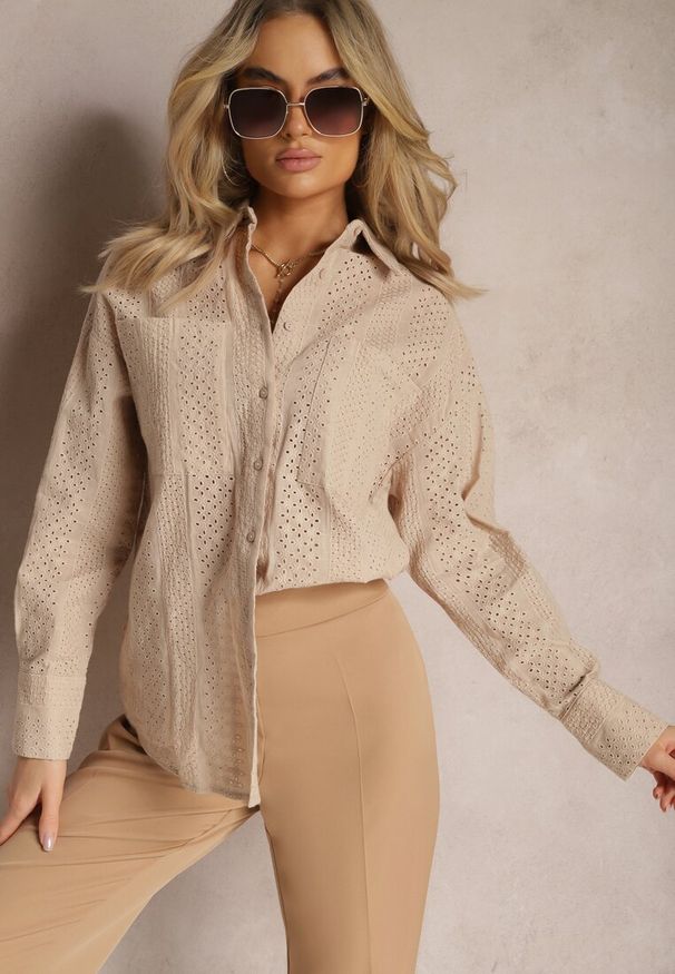 Renee - Ciemnobeżowa Koszula z Wiskozy Luźna z Ażurowymi Zdobieniami Assentima. Kolor: beżowy. Materiał: wiskoza. Wzór: ażurowy, aplikacja