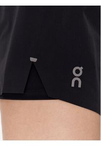 On Szorty sportowe Running Shorts W 25500243 Czarny Athletic Fit. Kolor: czarny. Materiał: syntetyk. Sport: bieganie