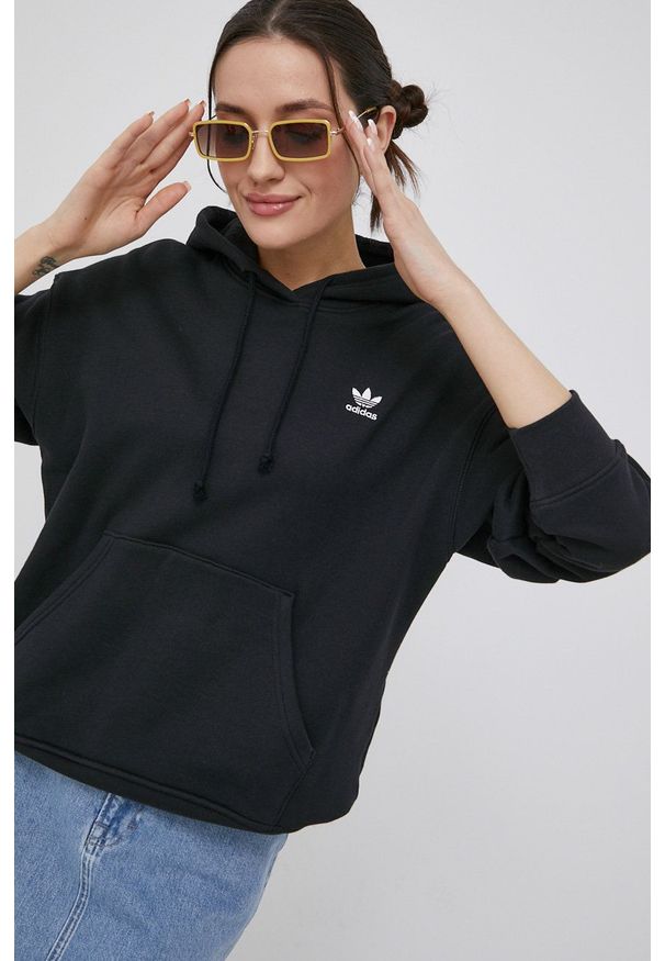 adidas Originals bluza bawełniana Always Original damska kolor czarny z kapturem gładka. Typ kołnierza: kaptur. Kolor: czarny. Materiał: bawełna. Długość rękawa: długi rękaw. Długość: długie. Wzór: gładki