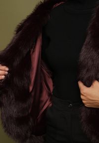 Born2be - Bordowa Kurtka Futerko z Kapturem i Kieszeniami Acantte. Okazja: na co dzień. Typ kołnierza: kaptur. Kolor: czerwony. Materiał: futro. Styl: casual, elegancki #4