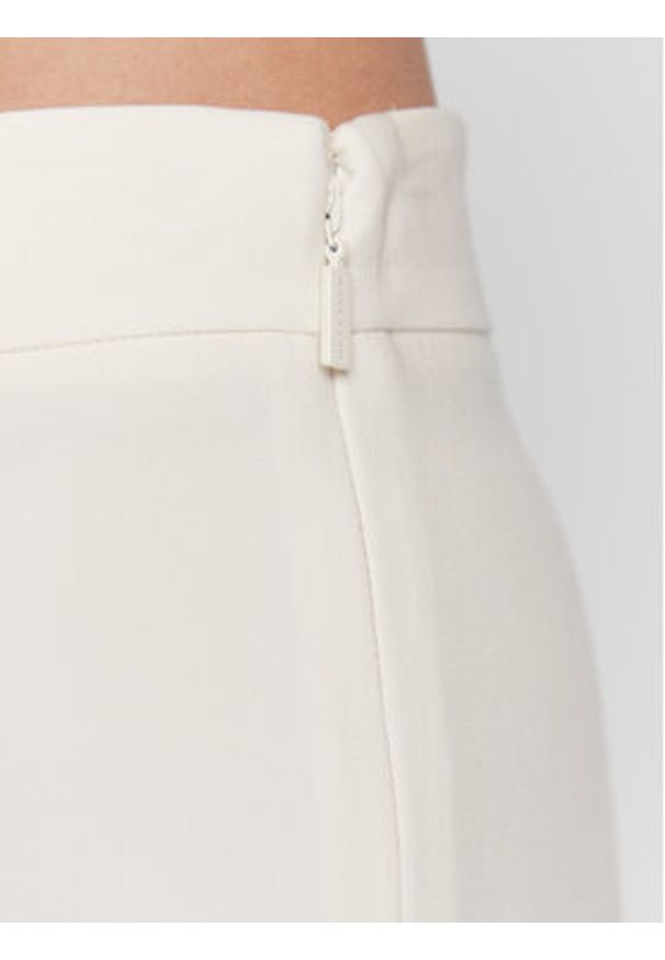 Marciano Guess Spodnie materiałowe 3RGB13 8502Z Écru Flare Fit. Materiał: wiskoza, syntetyk