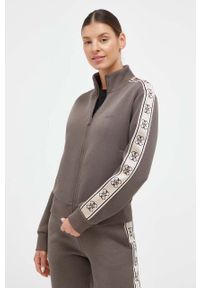Guess bluza damska kolor brązowy z aplikacją. Okazja: na co dzień. Kolor: brązowy. Wzór: aplikacja. Styl: casual