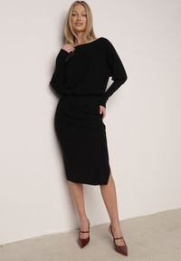 Born2be - Czarna Dzianinowa Sukienka z Wiskozą o Nietoperzowym Kroju z Dekoltem w Łódkę Tisan. Okazja: na co dzień, na spotkanie biznesowe. Typ kołnierza: dekolt w łódkę. Kolor: czarny. Materiał: dzianina, wiskoza. Styl: casual, biznesowy #1