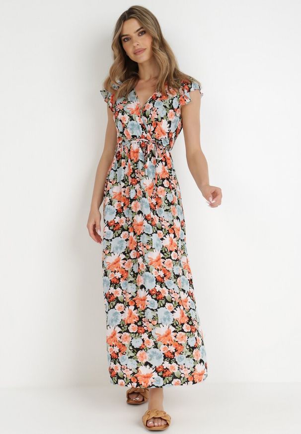 Born2be - Czarno-Niebieska Sukienka Iraris. Typ kołnierza: kołnierz z falbankami. Kolor: niebieski. Materiał: wiskoza, materiał, tkanina. Długość rękawa: bez rękawów. Wzór: kwiaty. Sezon: lato. Typ sukienki: kopertowe. Długość: maxi