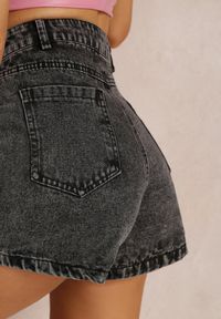 Renee - Ciemnoszare Szorty Ismothea. Kolor: szary. Materiał: materiał, jeans. Długość: krótkie. Wzór: aplikacja, gładki. Styl: klasyczny #5