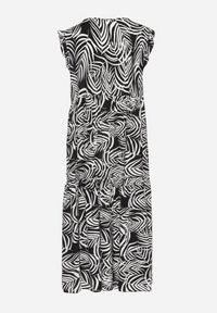 Born2be - Czarna Bawełniana Sukienka w Liście o Rozkloszowanym Kroju Divariel. Kolor: czarny. Materiał: bawełna. Długość rękawa: krótki rękaw. Typ sukienki: rozkloszowane #6