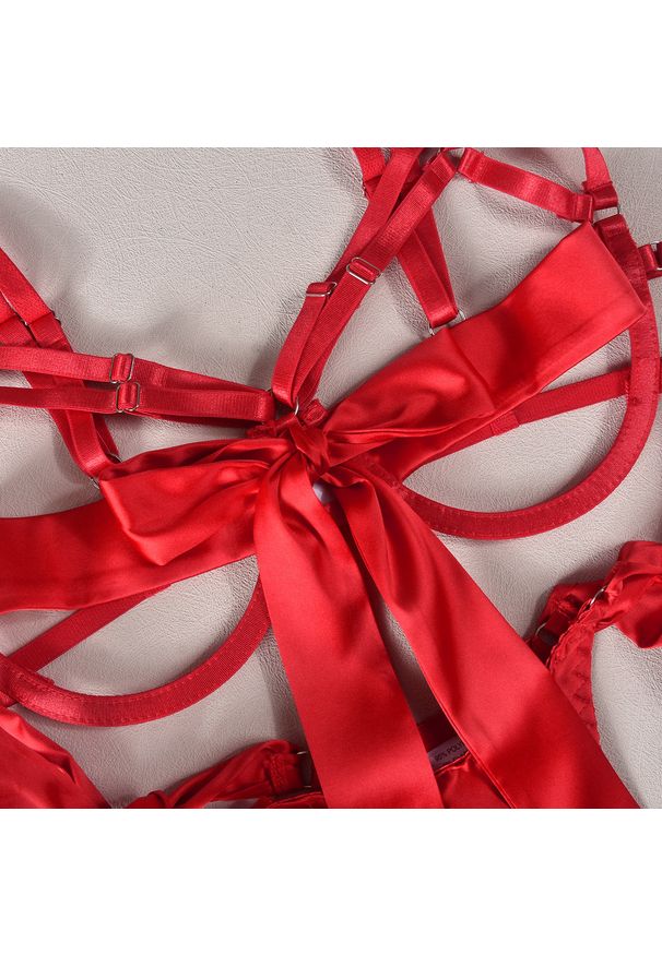 Intica - Komplet bielizny z kokardami i regulowanymi ramiączkami Chrysa. Kolor: czerwony. Materiał: materiał