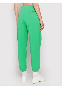 Replay Spodnie dresowe W8594 .000.23040P Zielony Regular Fit. Kolor: zielony. Materiał: bawełna #2