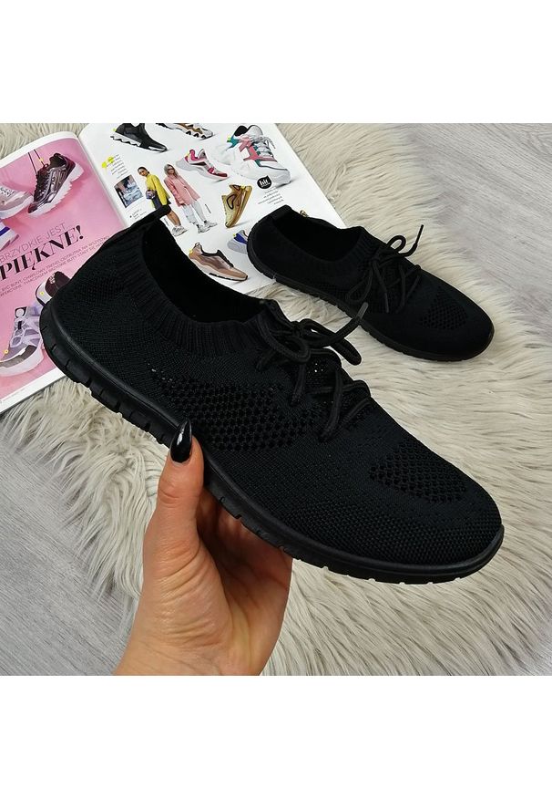 Czarne buty sportowe NEWS