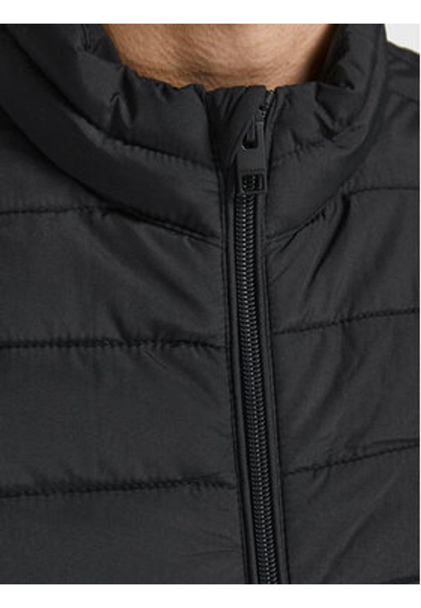 Jack & Jones - Jack&Jones Kamizelka Recycle 12211132 Czarny Regular Fit. Kolor: czarny. Materiał: syntetyk