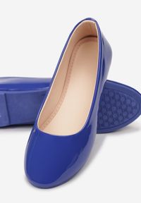 Renee - Niebieskie Balerinki Nysaxise. Nosek buta: okrągły. Kolor: niebieski. Materiał: lakier. Wzór: jednolity. Obcas: na płaskiej podeszwie #6