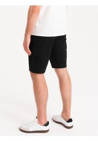 Ombre Clothing - Szorty męskie jednokolorowe z kieszeniami cargo – czarne V4. Okazja: na co dzień. Kolor: czarny. Materiał: bawełna, elastan, poliester, materiał. Długość: krótkie. Wzór: gładki, aplikacja, haft, jednolity. Sezon: lato. Styl: wakacyjny, casual #9