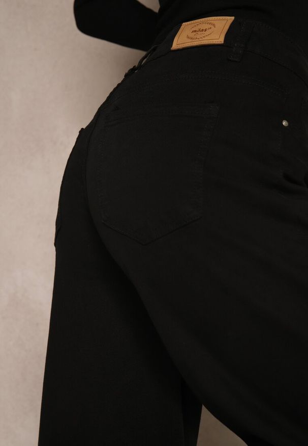 Renee - Czarne Jeansy High Waist z Szerokimi Nogawkami Chamylla. Okazja: na co dzień, na randkę. Stan: podwyższony. Kolor: czarny. Styl: casual, klasyczny
