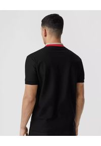 Burberry - BURBERRY - Czarna koszulka polo. Typ kołnierza: polo. Kolor: czarny. Materiał: bawełna. Wzór: nadruk. Styl: klasyczny #2