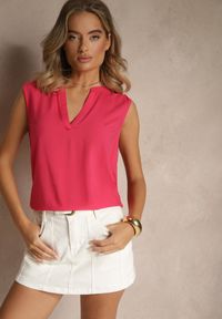 Renee - Różowa Bluzka z Wiskozy z Wycięciem przy Dekolcie Tilenera. Okazja: na co dzień. Kolor: różowy. Materiał: wiskoza. Styl: klasyczny, elegancki, casual
