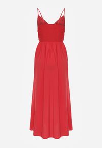 Born2be - Czerwona Sukienka z Wiskozy Amanita. Okazja: na co dzień. Kolor: czerwony. Wzór: kolorowy, jednolity. Typ sukienki: kopertowe. Materiał: wiskoza. Długość rękawa: na ramiączkach. Sezon: lato. Styl: casual. Długość: maxi #6