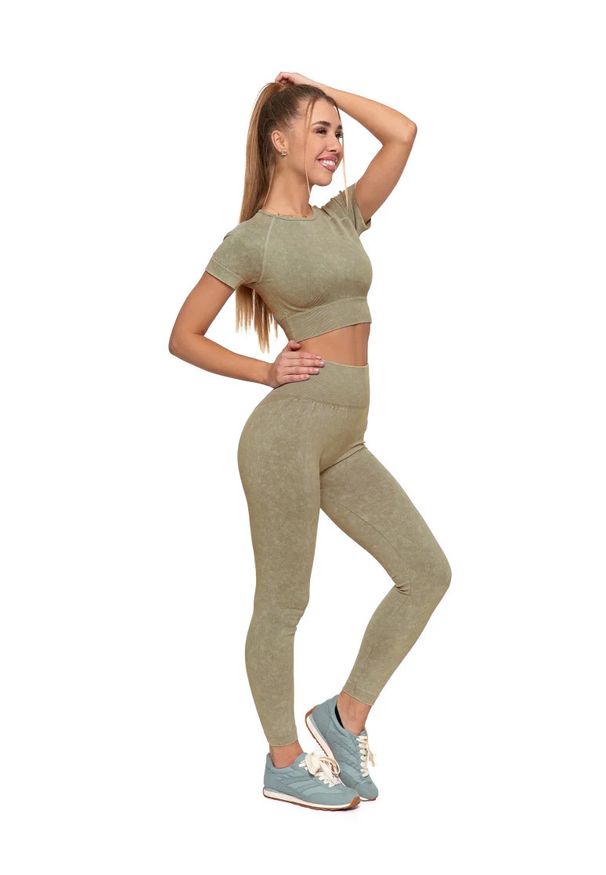 Beżowy Damskie Komplet Top + Legginsy Moraj. Okazja: na co dzień. Kolor: beżowy. Długość rękawa: krótki rękaw. Długość: krótkie. Styl: sportowy, casual, elegancki