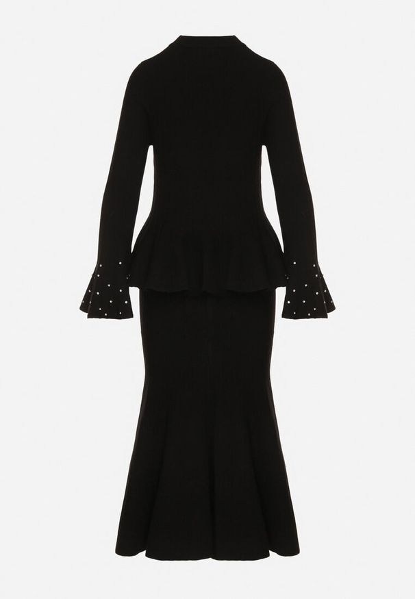 Born2be - Czarny Dzianinowy Komplet z Wiskozą Spódnica i Sweter z Baskinką i Cyrkoniami Neora. Kolor: czarny. Materiał: wiskoza, dzianina