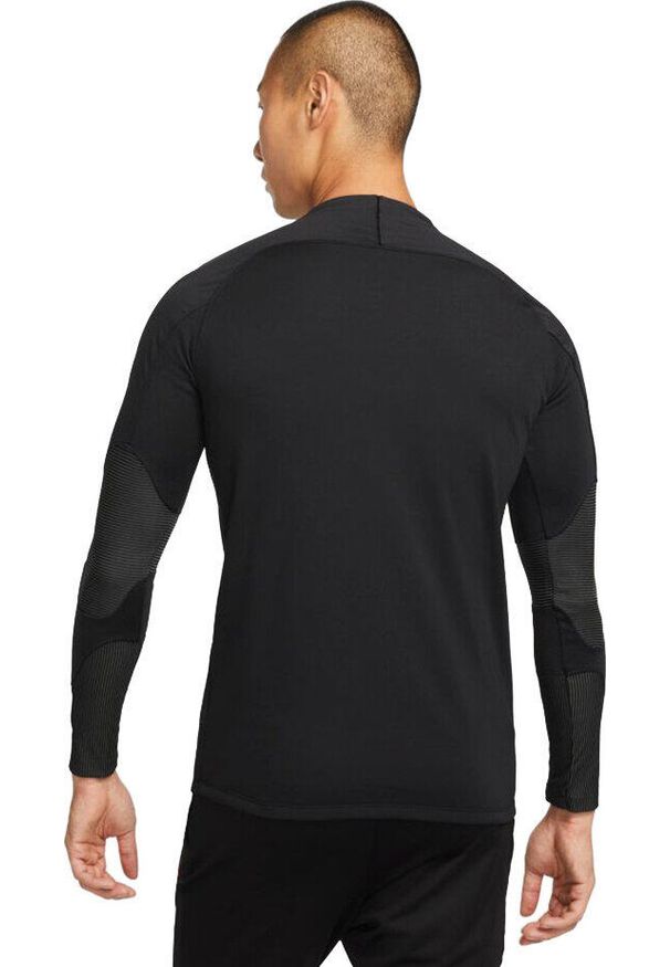 Bluza treningowa męska Nike Techfit Strike Drill Top Winter Warrior. Kolor: czarny. Technologia: Techfit (Adidas)